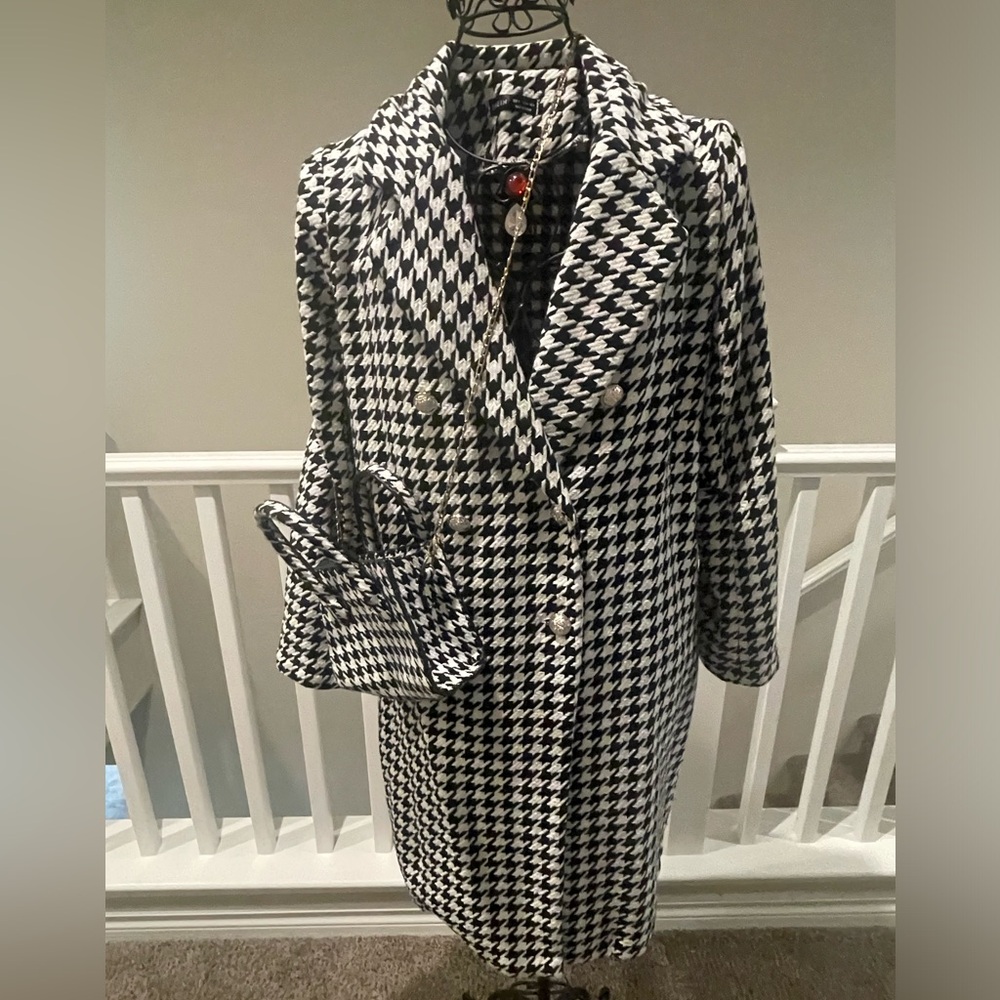 Women’s plaid jacket